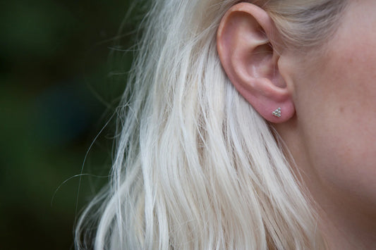 Dot Pyramid earrings - Silver